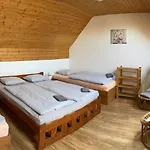 Sklipek Na Vetraku Villa *